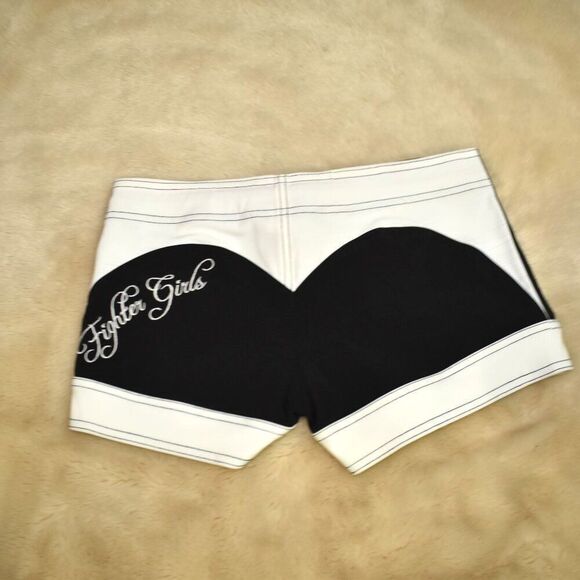 Fighter Girls Deviant Mini Board Black White Shorts Size 3 - Picture 11 of 11